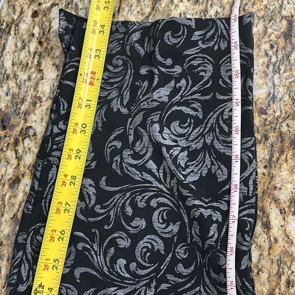 Chico's So Slimming Petite Juliet Scroll-Print Ankle Pants Size 16P - Picture 11 of 11